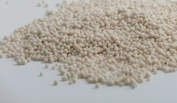 How do slow-release NPK fertilizers compare to quick-release versions?